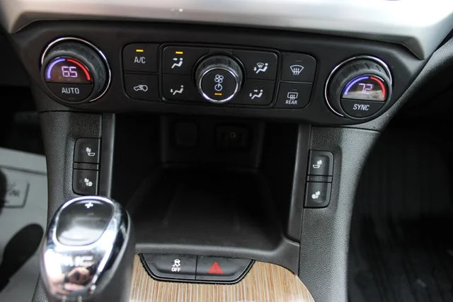 Used 2017 Red GMC SLE-2 image 17