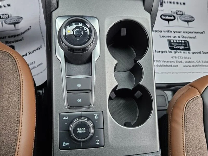 New 2025 Shadow Black Ford Outer Banks® image 21