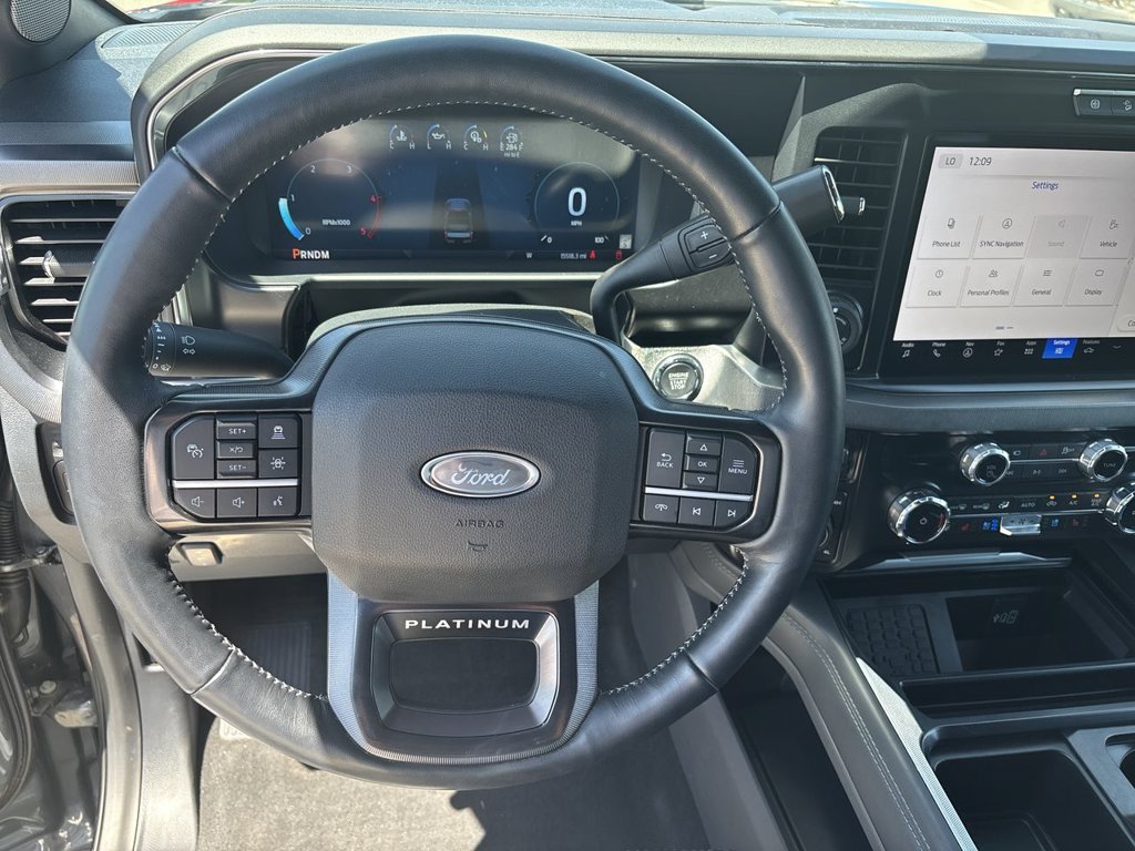 2026 Ford F-350 Super Duty Platinum - Photo 12