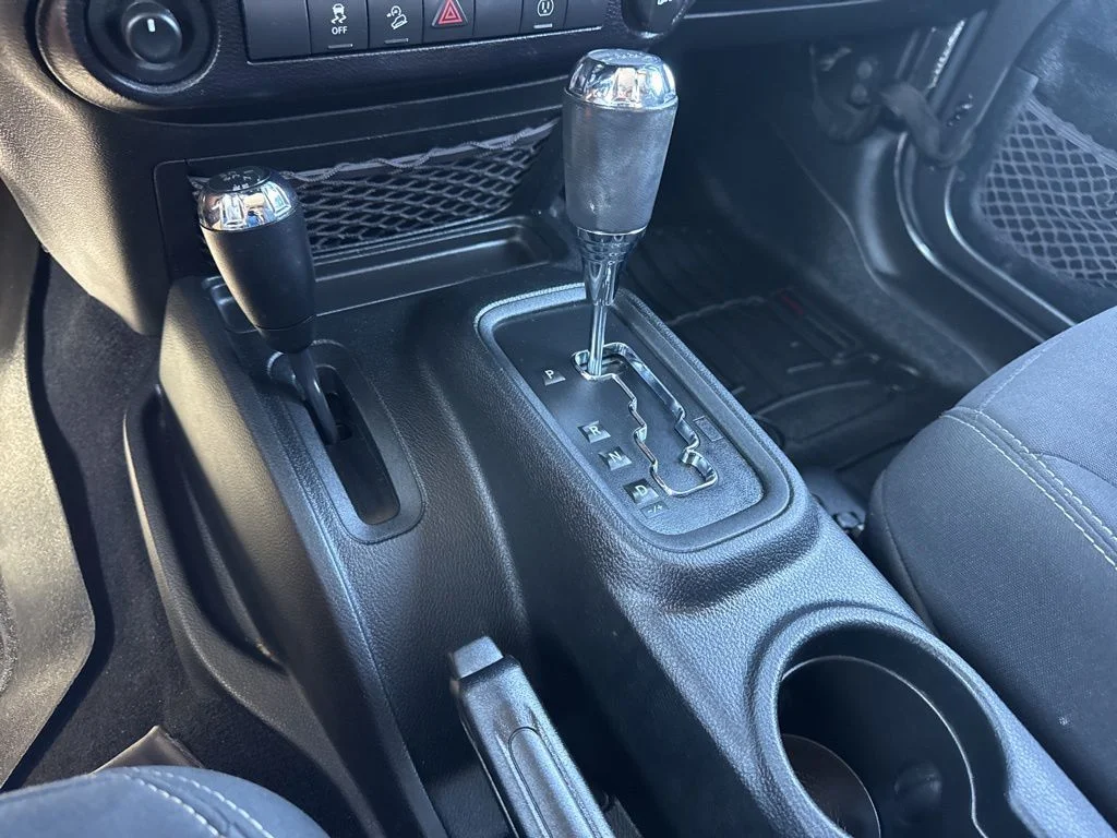 Used 2017 Gray Jeep Unlimited Sahara image 17