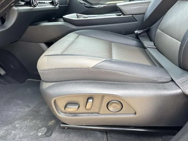 Used 2025 Gray Chevrolet LT image 29