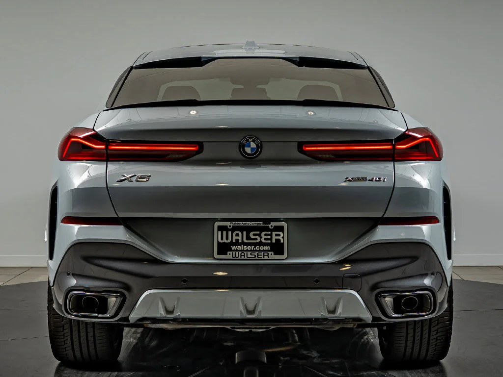 Used 2026 Brooklyn Grey Metallic BMW xDrive40i image 6