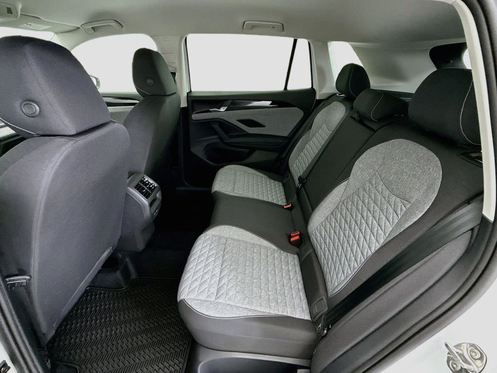 New 2026 Pure White Volkswagen 2.0T S image 19