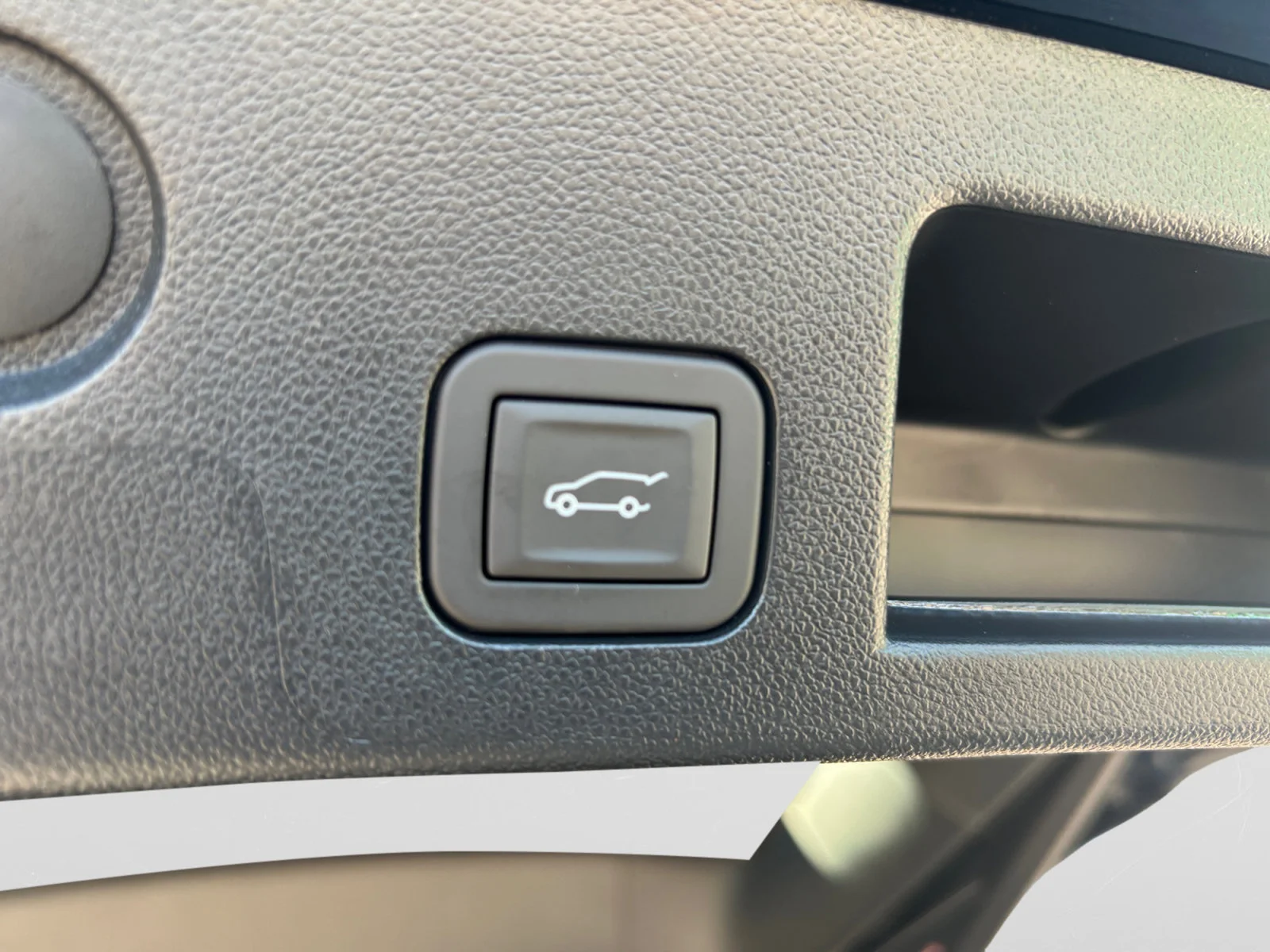 New 2027 Ebony Twilight Metallic GMC AWD AT4 image 11