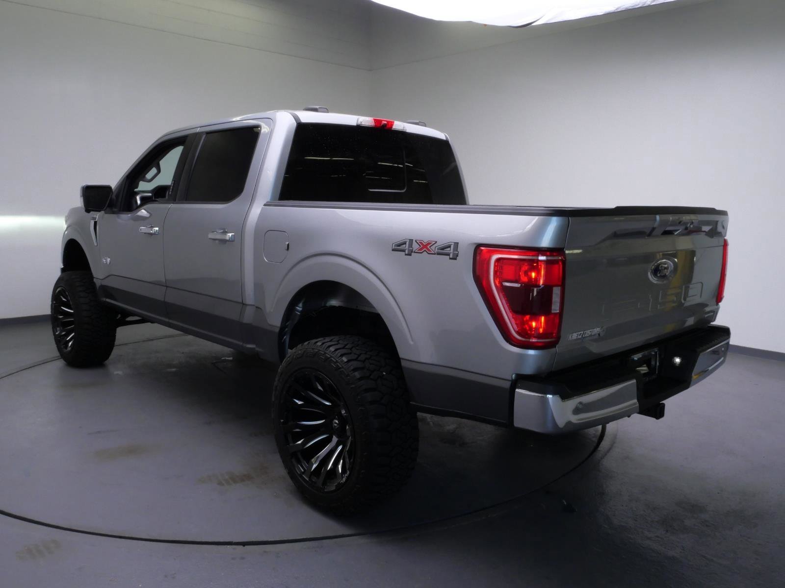Used 2021  Ford XLT image 7