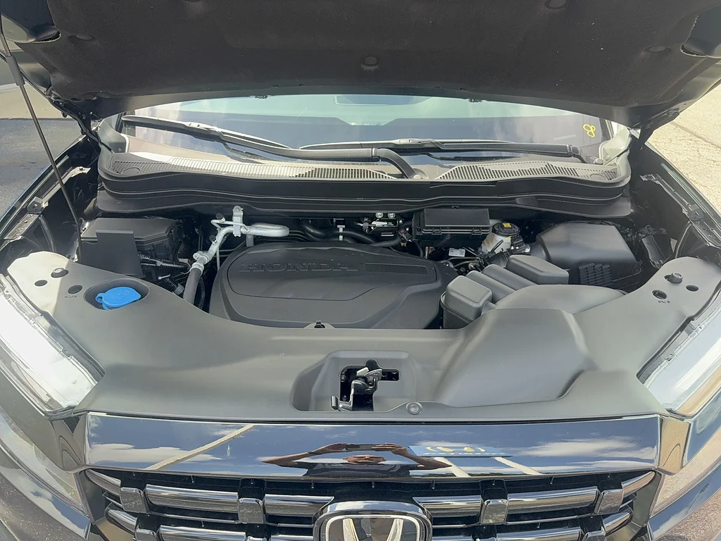New 2026 Crystal Black Pearl Honda Black Edition image 16