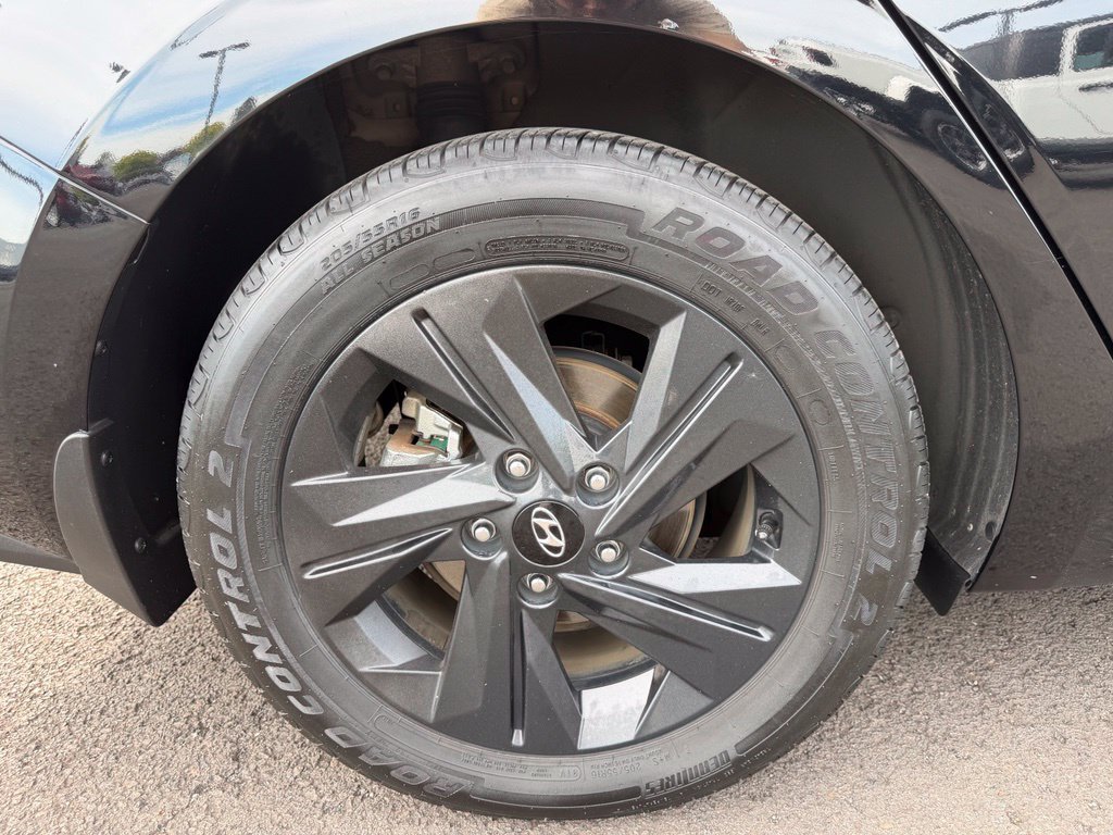 Used 2022 Phantom Black Hyundai Blue image 9