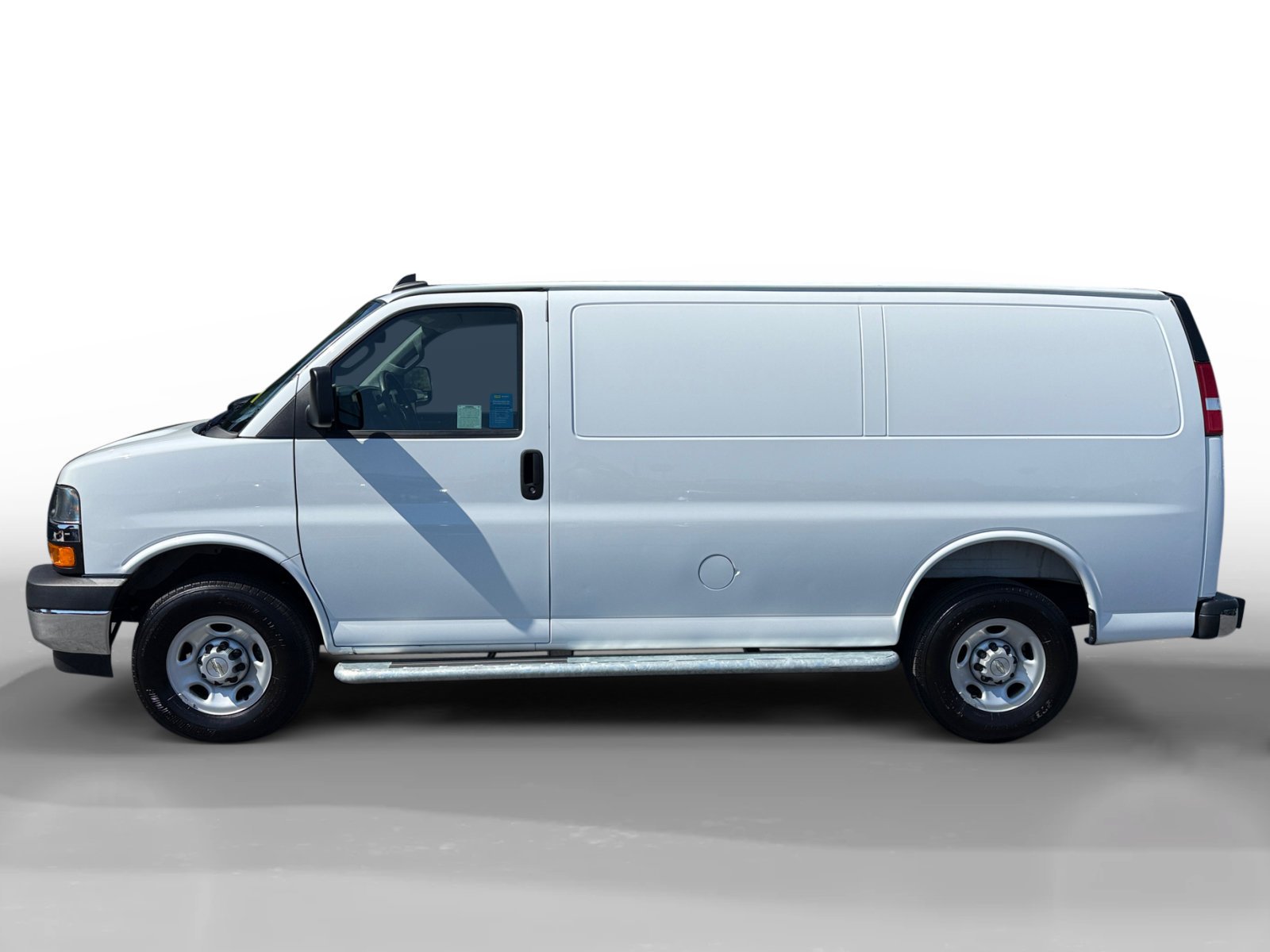 Used 2025 Summit White Chevrolet Work Van image 2
