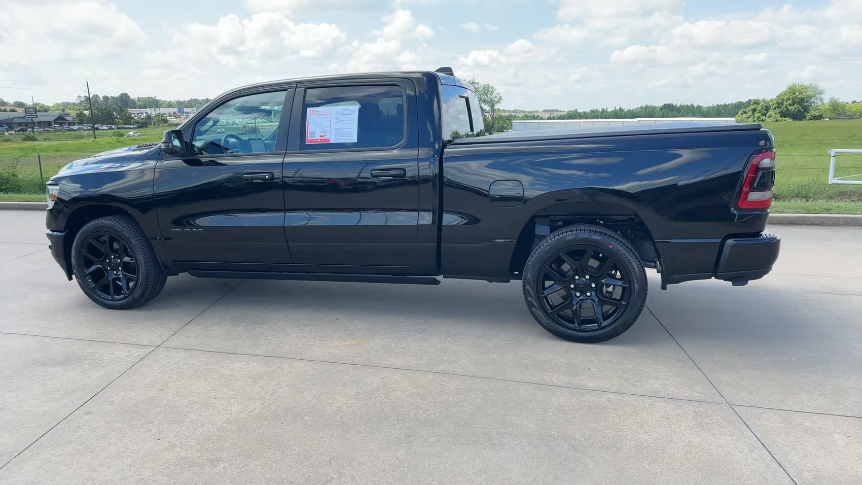 Used 2023 Diamond Black Crystal Pearlcoat Ram Laramie image 5