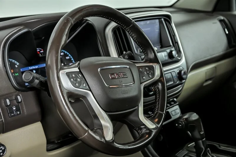 2019 GMC Canyon SLT - Photo 19