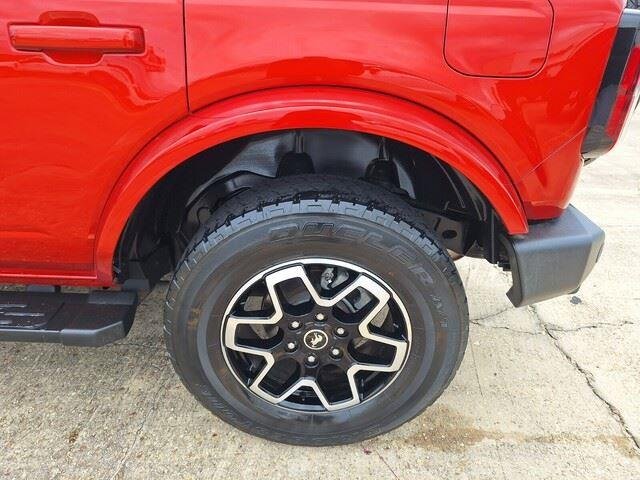 Used 2023 Hot Pepper Red Metallic Tinted Clearcoat Ford Outer Banks image 27