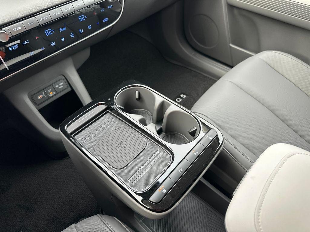 New 2026 Black Hyundai SEL image 11