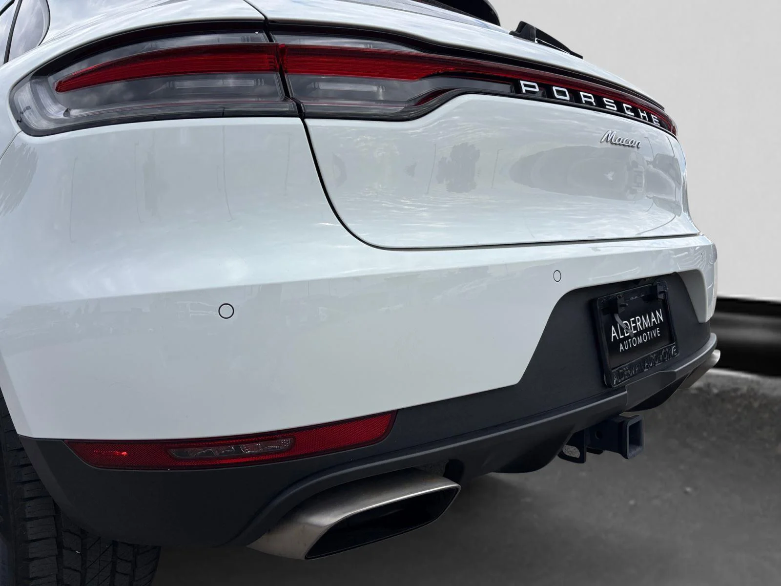 Used 2020 White Porsche Base image 60