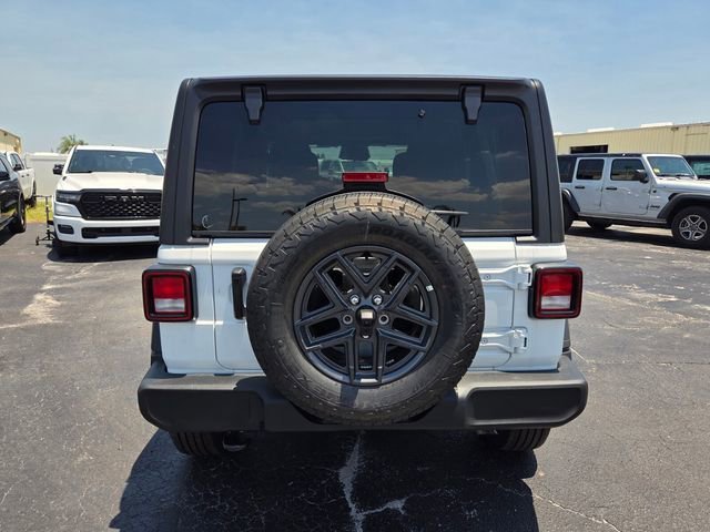 New 2026 Bright White Clear-Coat Exterior Paint Jeep Sport S image 9