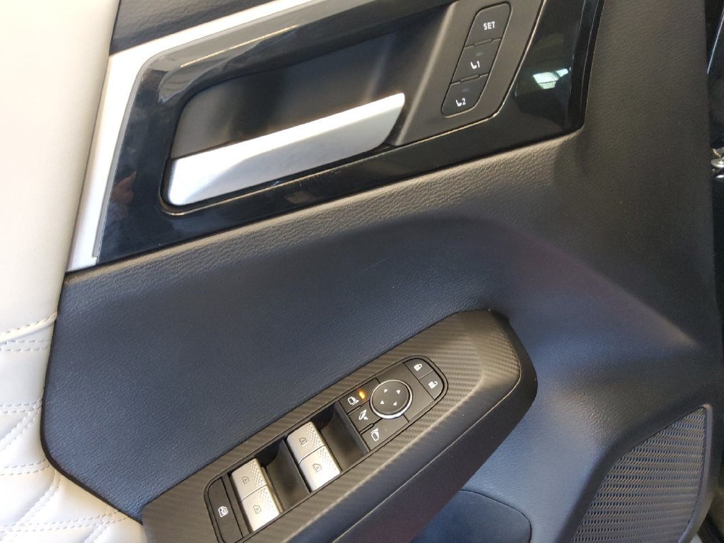 Used 2024 Black Mitsubishi SEL image 12