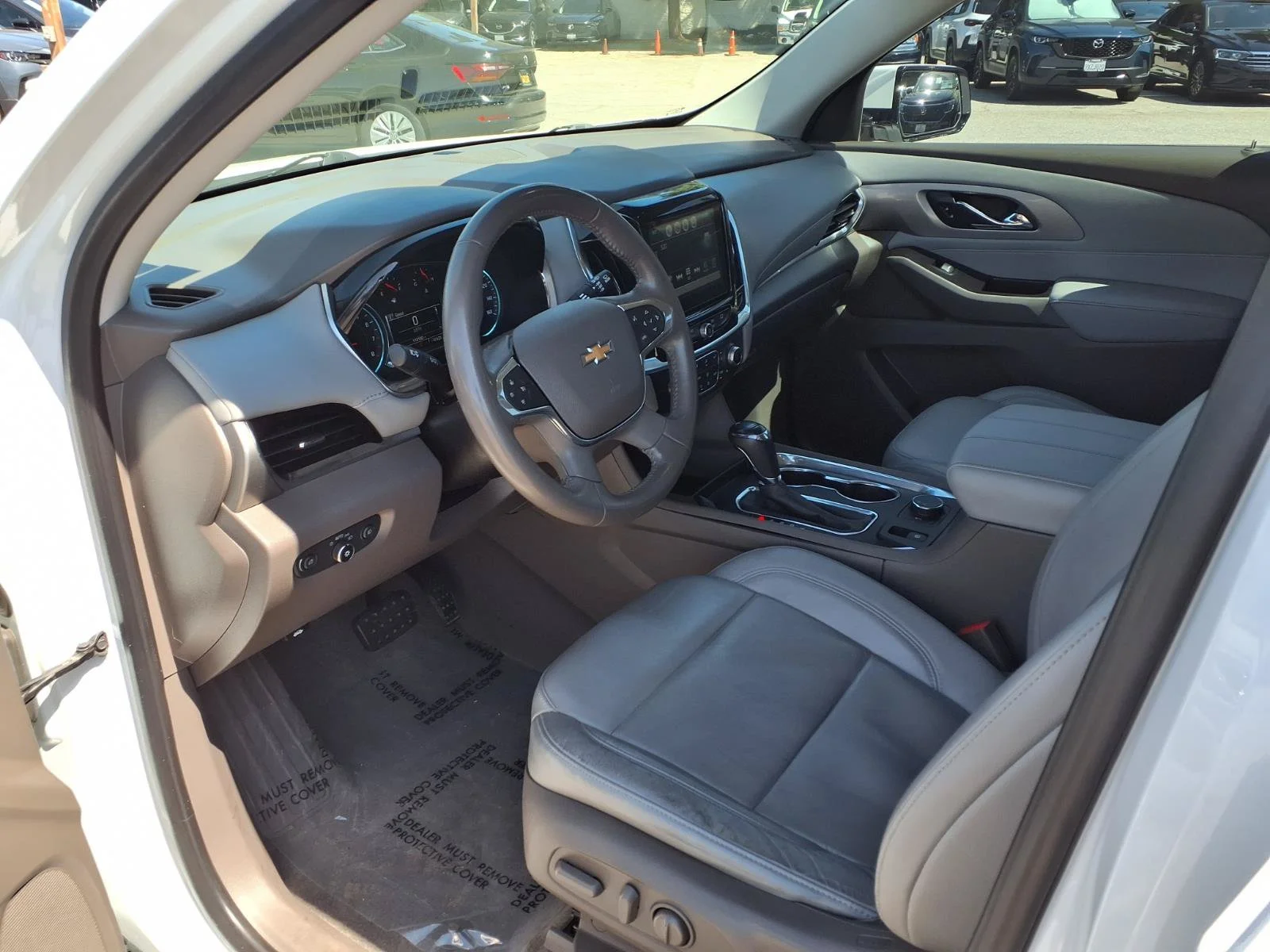 Used 2019 White Chevrolet 3LT image 15