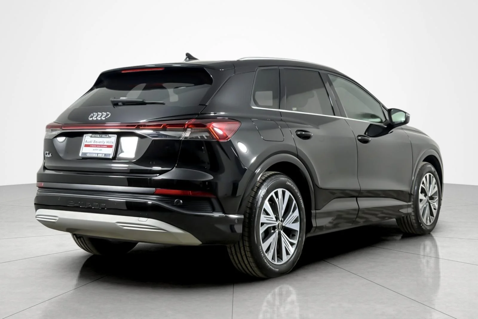 Used 2023 Mythos Black Metallic Audi Premium Plus 40 RWD image 5