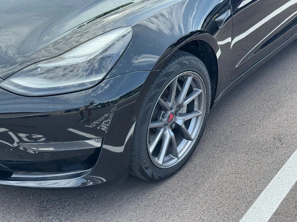 Used 2021 Black Tesla Long Range image 4