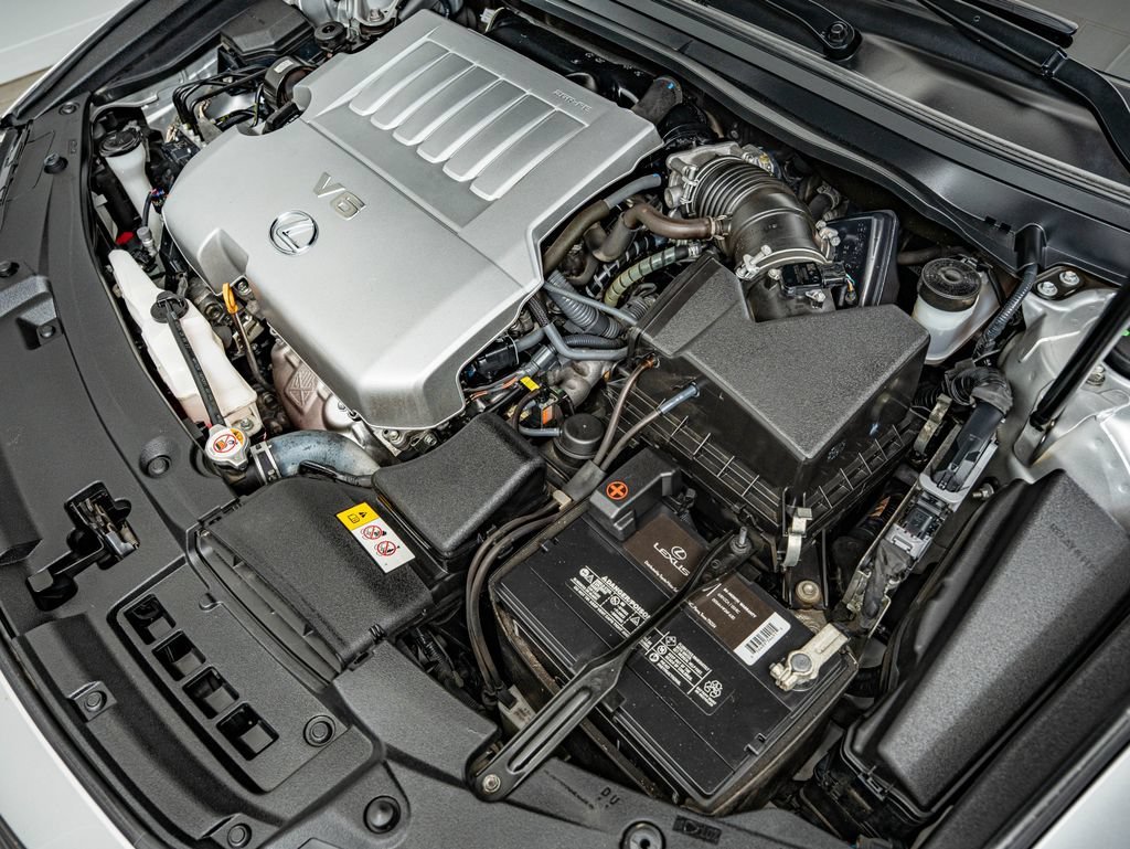 Used 2018 Silver Lexus 350 image 41