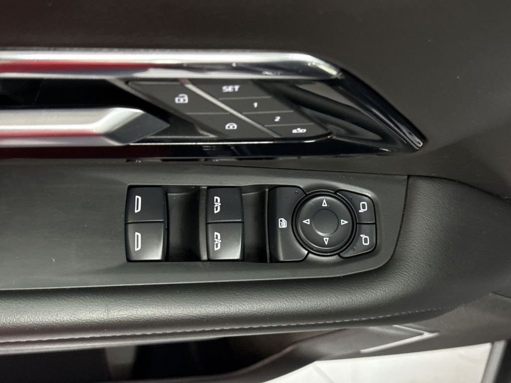 Used 2025 Black Chevrolet Z71 image 16