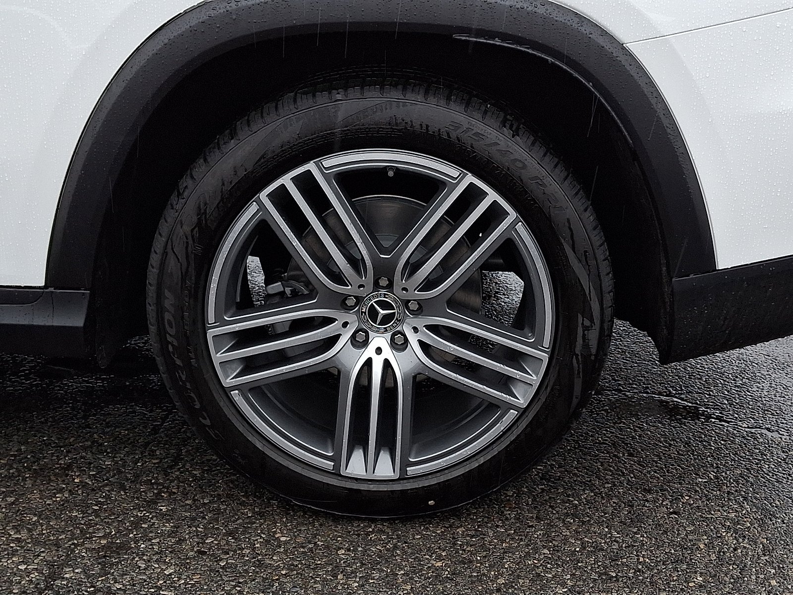 New 2026 Polar White Mercedes-Benz GLS 450 image 7