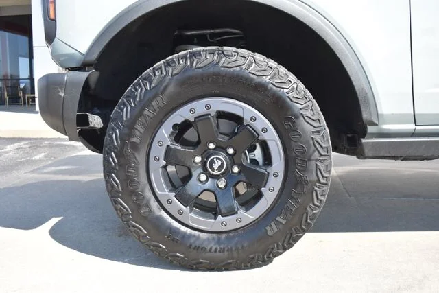 Used 2022 Gray Ford Badlands image 8