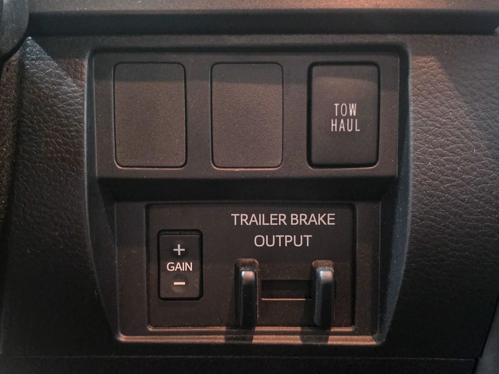2020 Toyota Tundra SR5 - Photo 32
