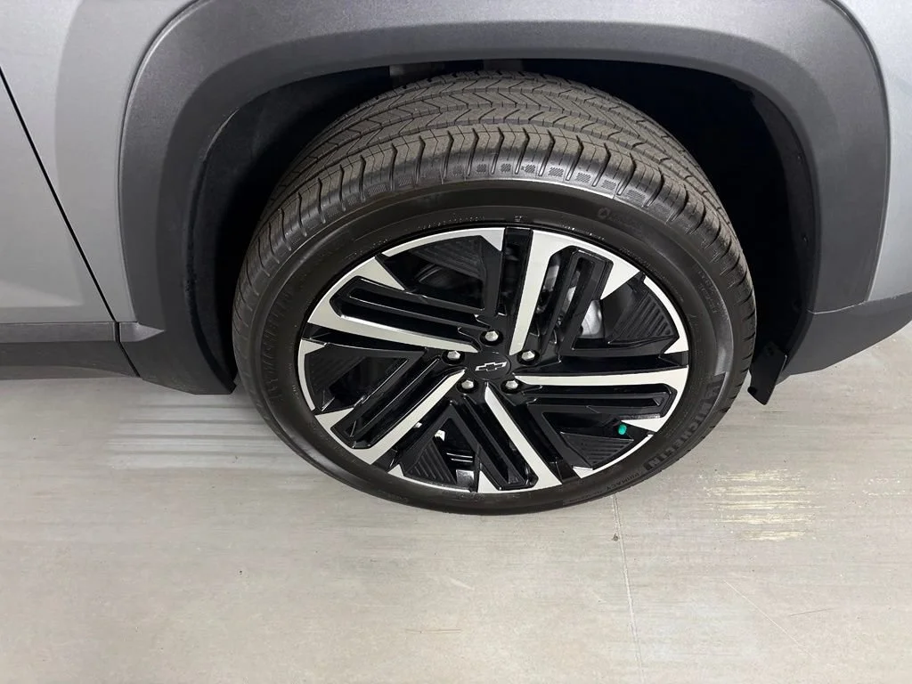 New 2027 Sterling Gray Metallic Chevrolet RS image 12