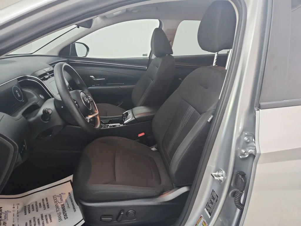 Used 2024 Silver Hyundai SEL image 15