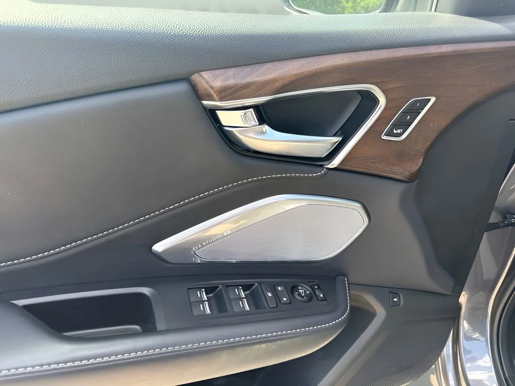 Used 2019  Acura Advance Package image 22