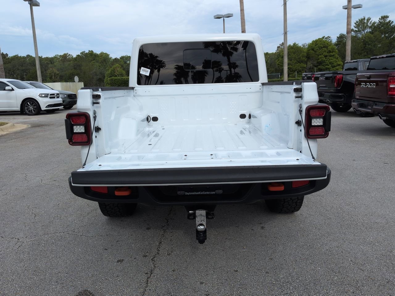 Used 2023 Bright White Clearcoat Jeep Mojave image 12