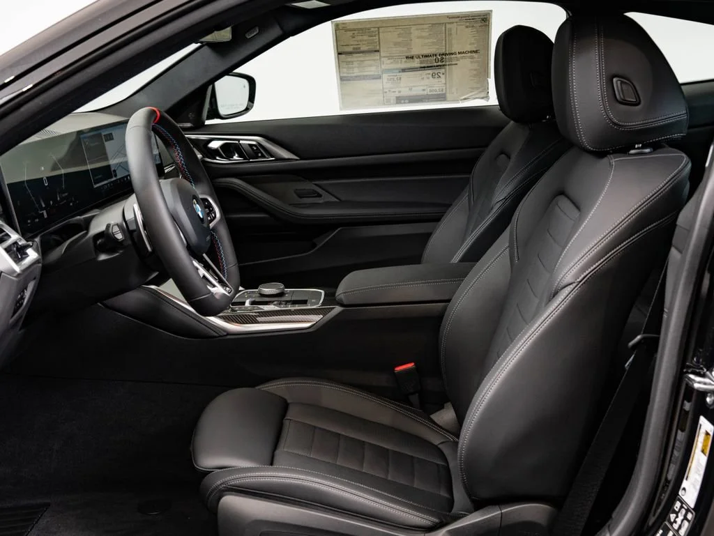 New 2027 Black Sapphire Metallic BMW M440i xDrive image 23