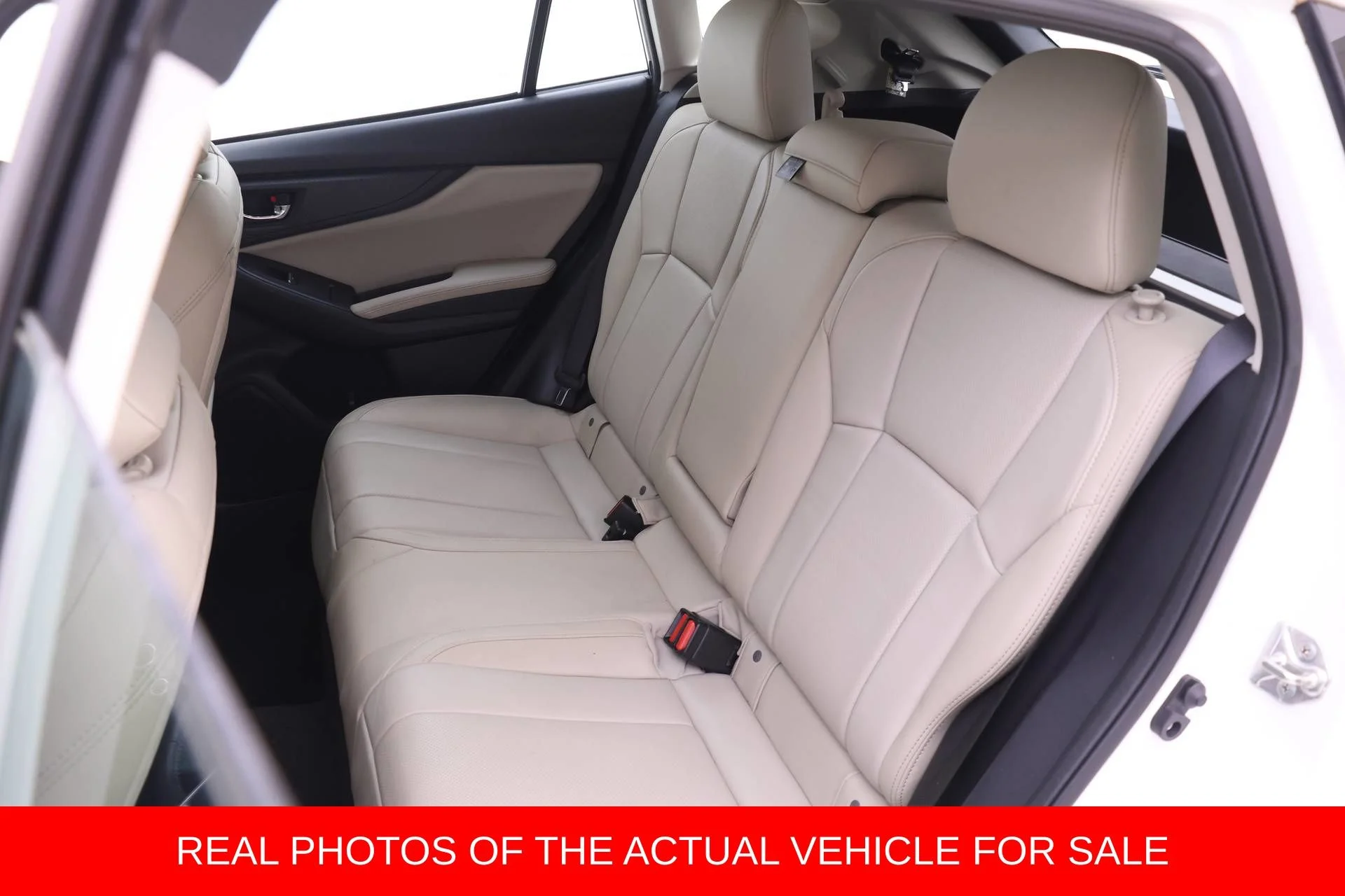 Used 2018 White Subaru 2.0i Limited image 10