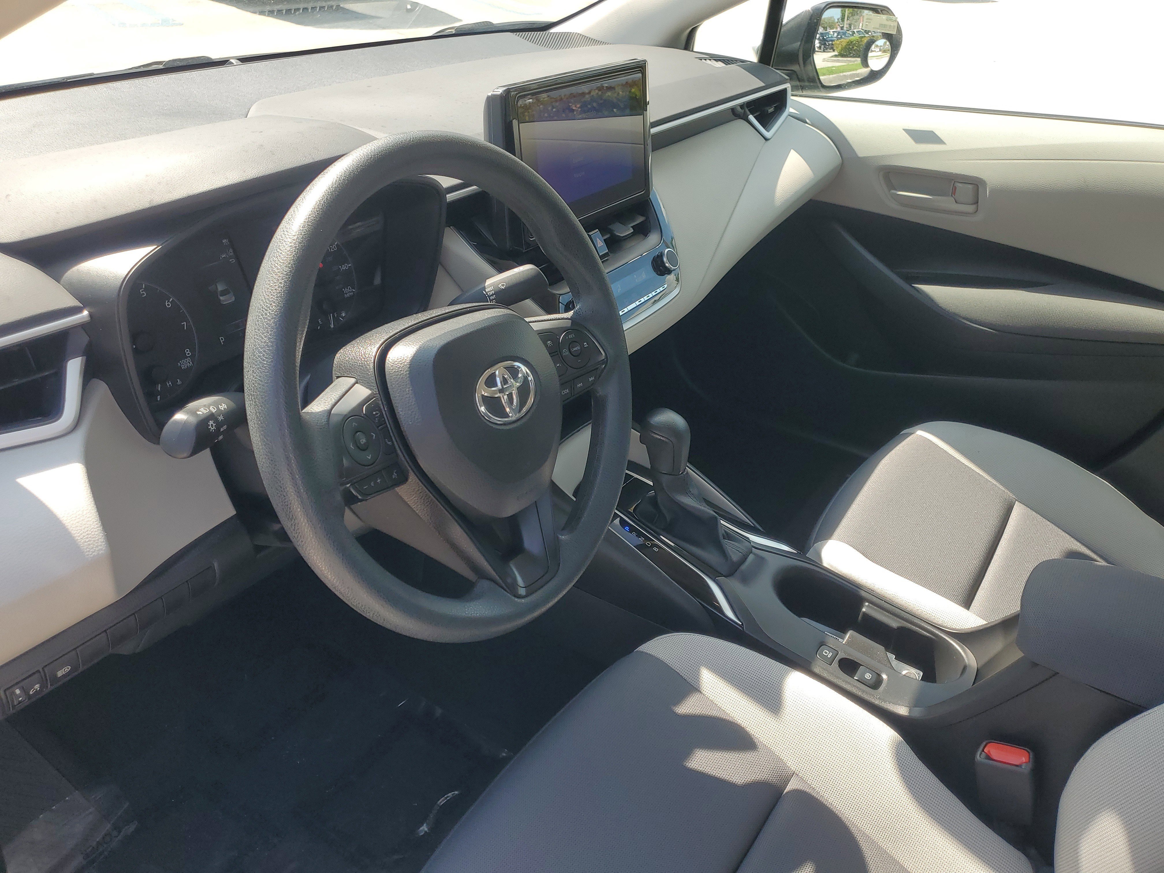 Certified Used 2025 Classic Silver Metallic Toyota LE image 15
