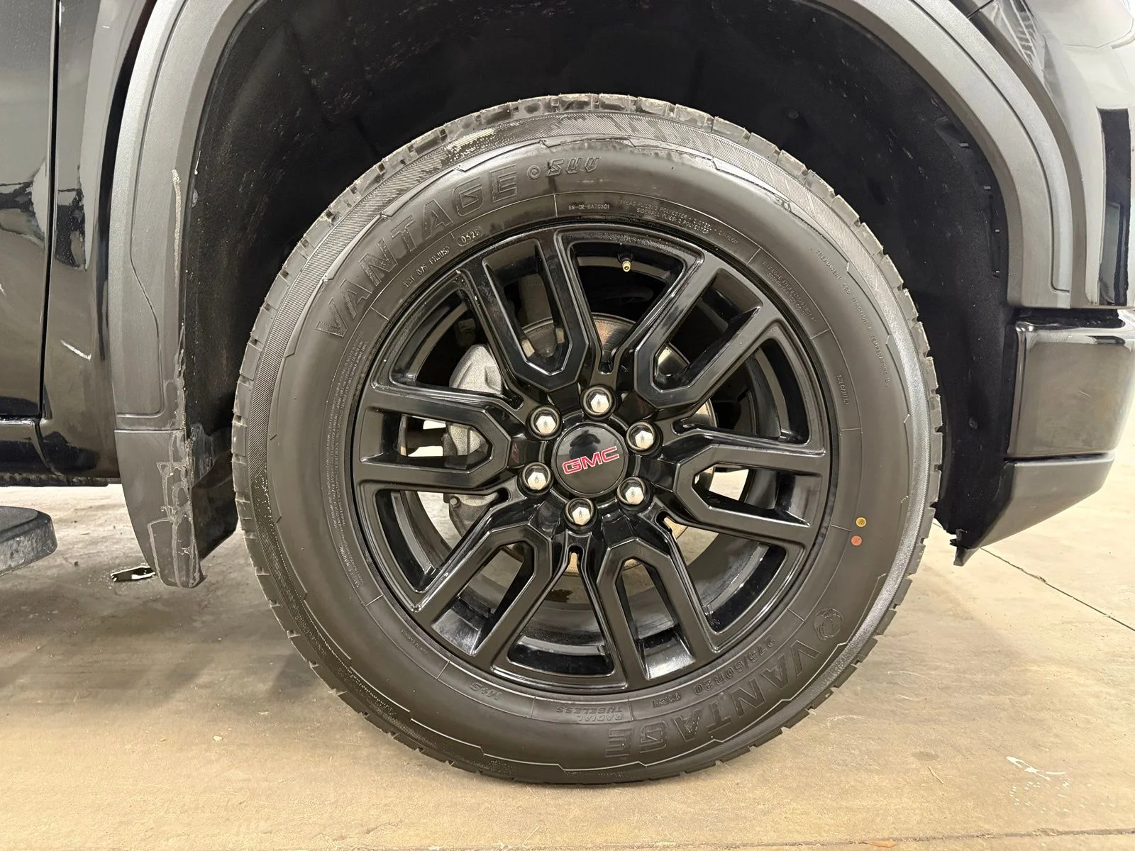 Used 2024 Black GMC Elevation image 27