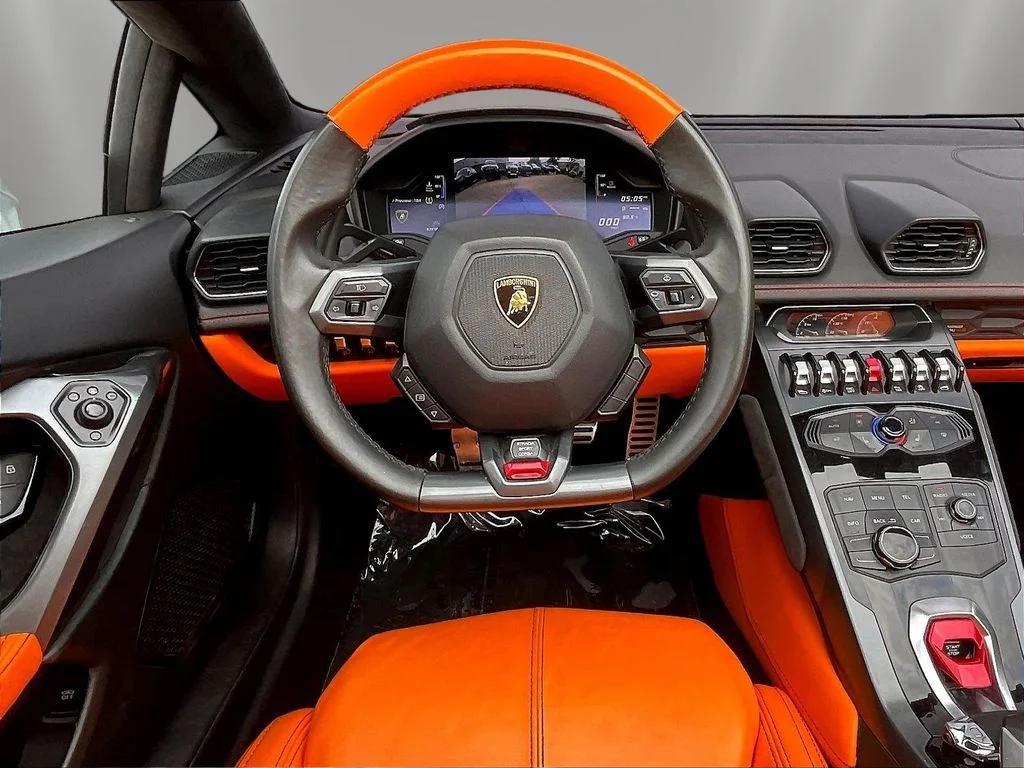 Used 2019  Lamborghini LP580-2S image 8