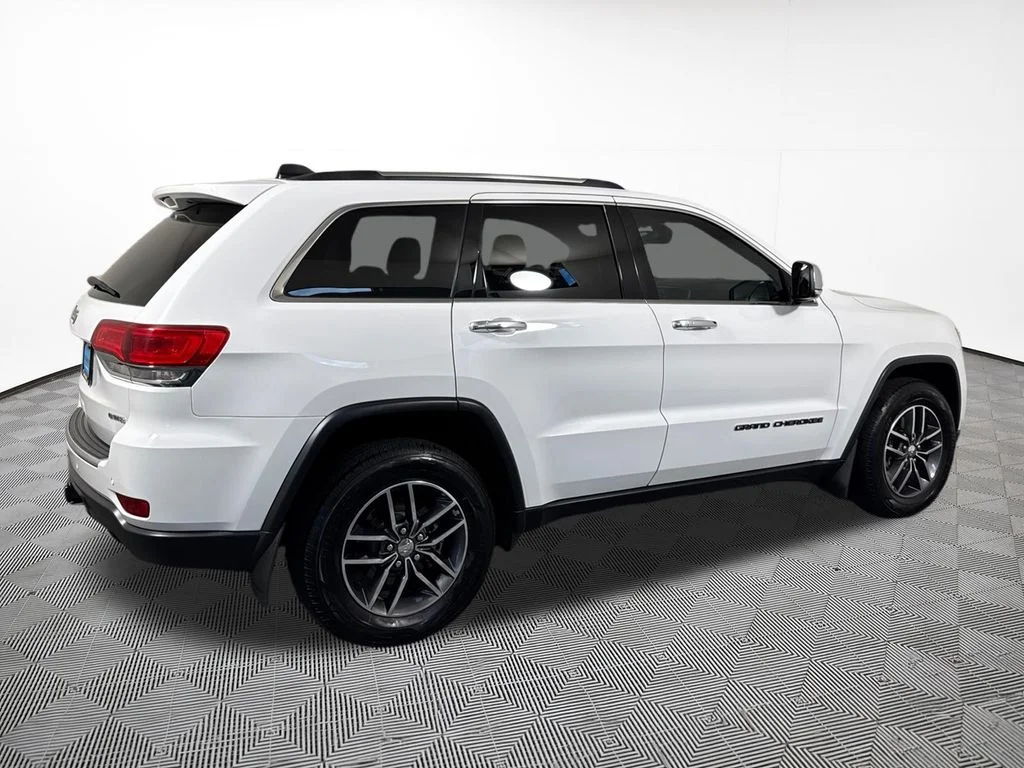 Used 2018 White Jeep Limited image 9