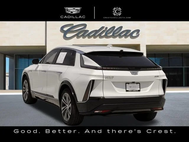Used 2024 Crystal White Tricoat CADILLAC Luxury 1 image 9