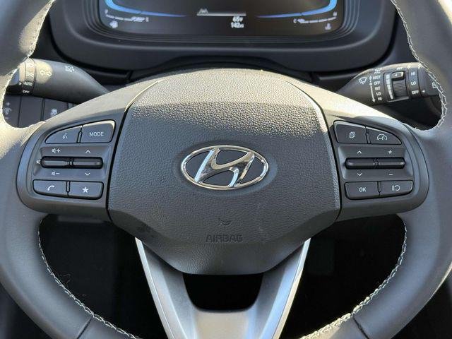 2025 Hyundai Venue SEL - Photo 8