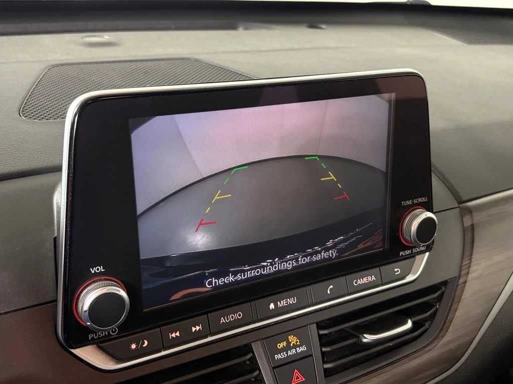 Used 2024 Black Nissan 2.5 SV image 23