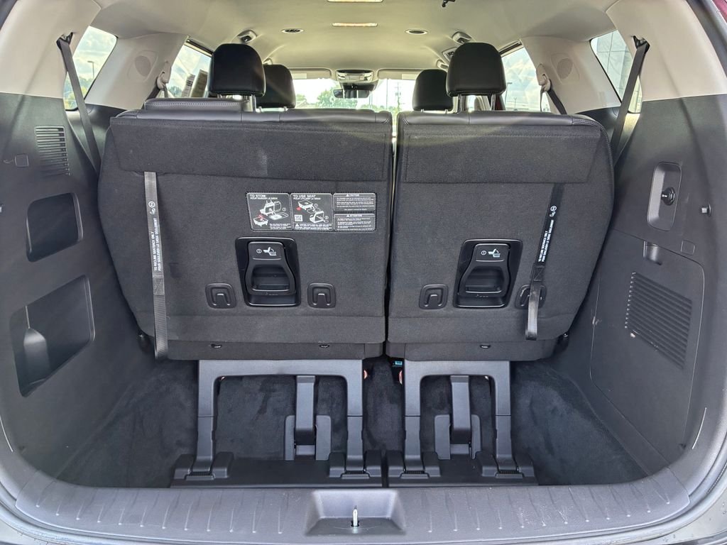Used 2026 Red Kia LXS image 4