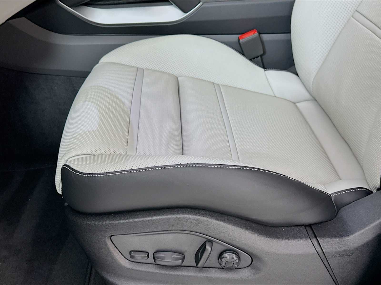 2026 Porsche Cayenne Coup Base - Photo 12