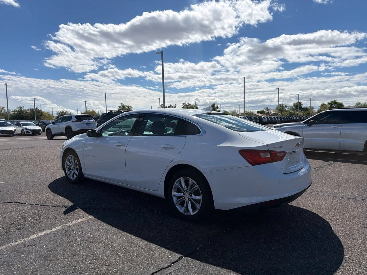 Used 2024 Summit White Chevrolet LT image 6
