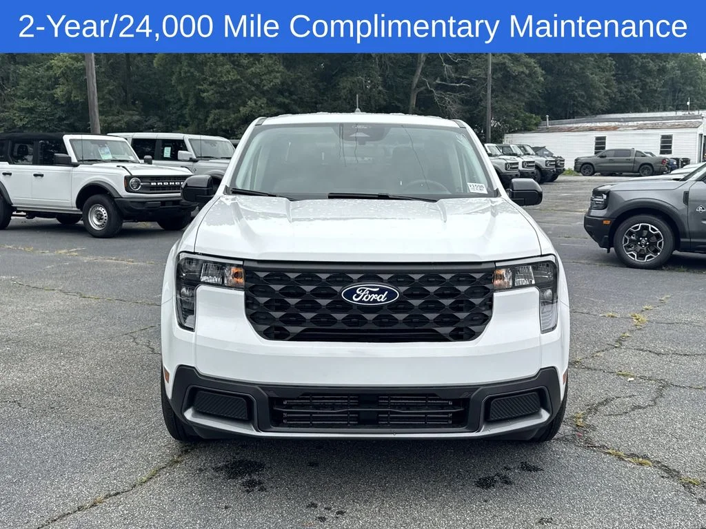 New 2026 White Ford XLT image 2