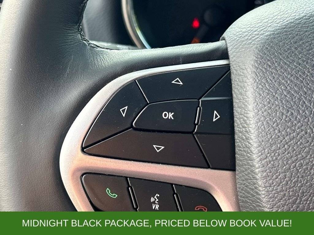 Used 2019 Black Jeep Altitude image 21