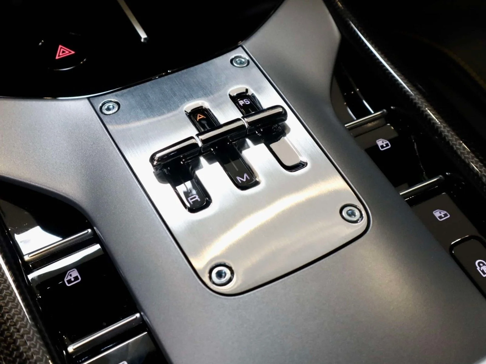 Certified Used 2024 Grigio Titanio Metall Ferrari  image 30
