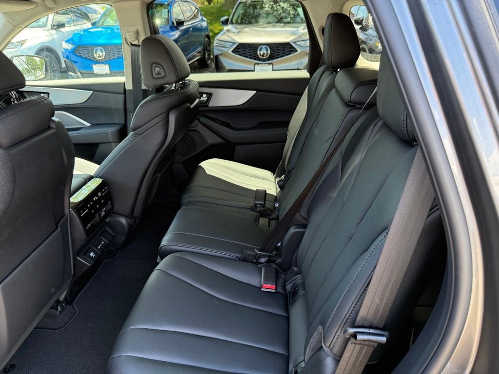 Used 2026 Majestic Black Pearl Acura Base image 15