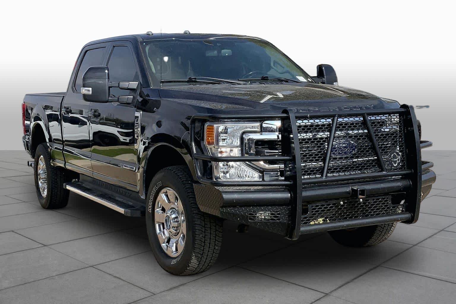 Used 2021 Agate Black Metallic Ford LARIAT image 3