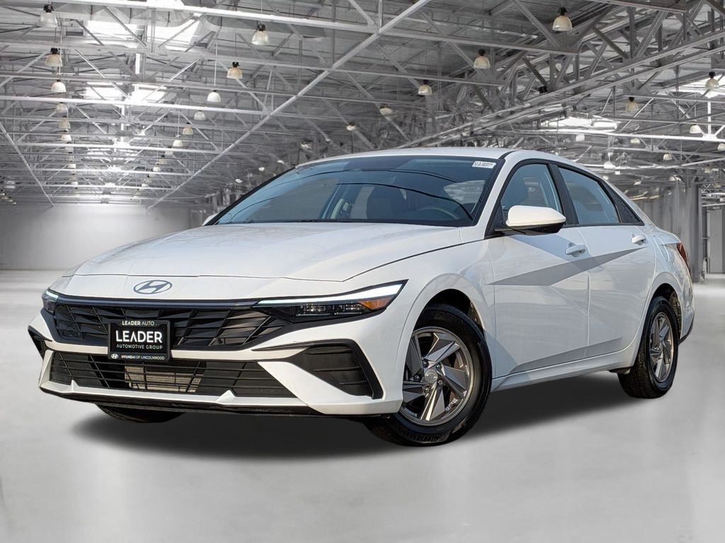 2025 Hyundai Elantra SE