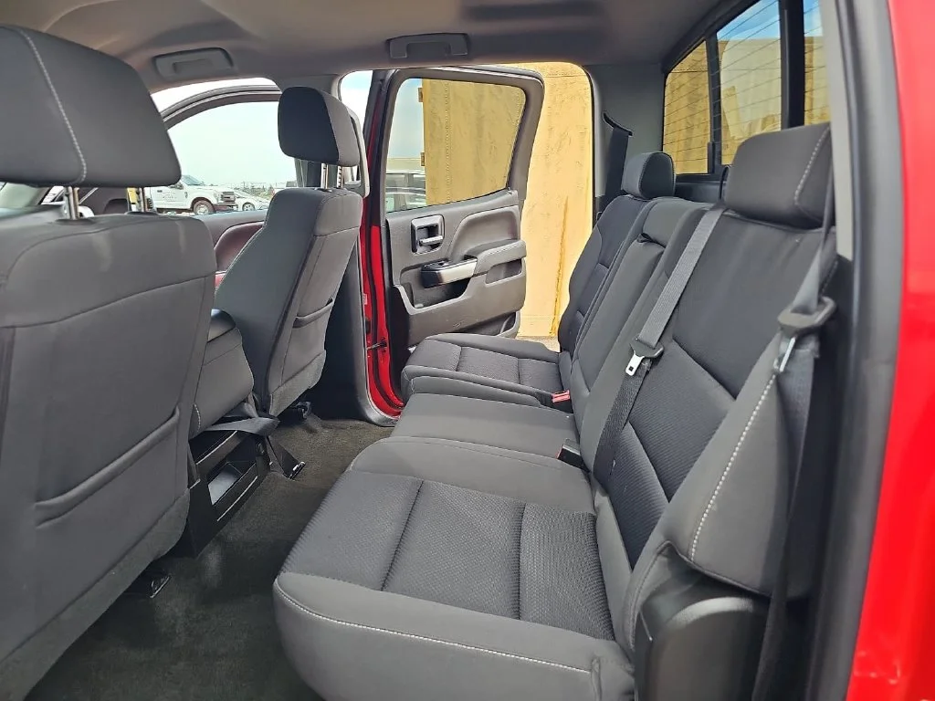 Used 2018 Red Chevrolet LT image 13